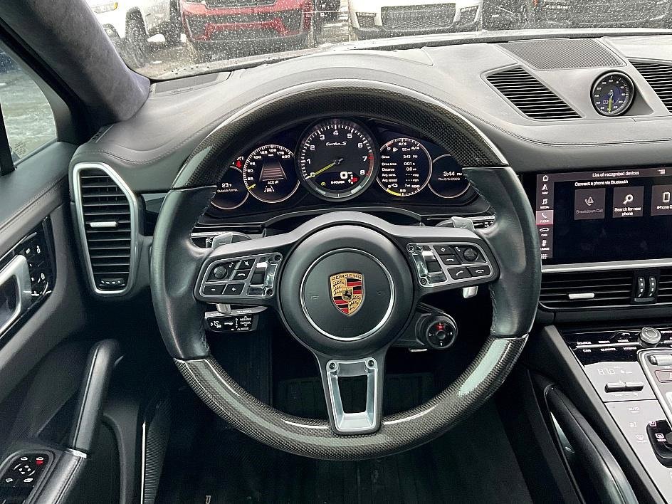 Used 2020 Porsche Cayenne Turbo S image 31