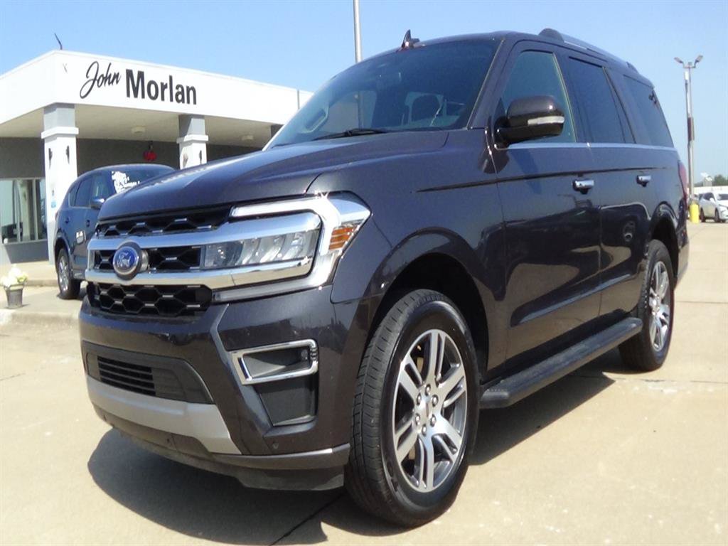 Used 2024 Ford Expedition Limited AWD/4WD image 2
