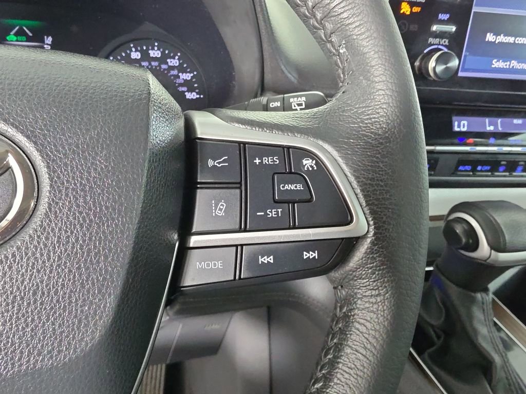 Certified 2024 Toyota Sienna XLE w/ XLE Plus Package FWD image 16