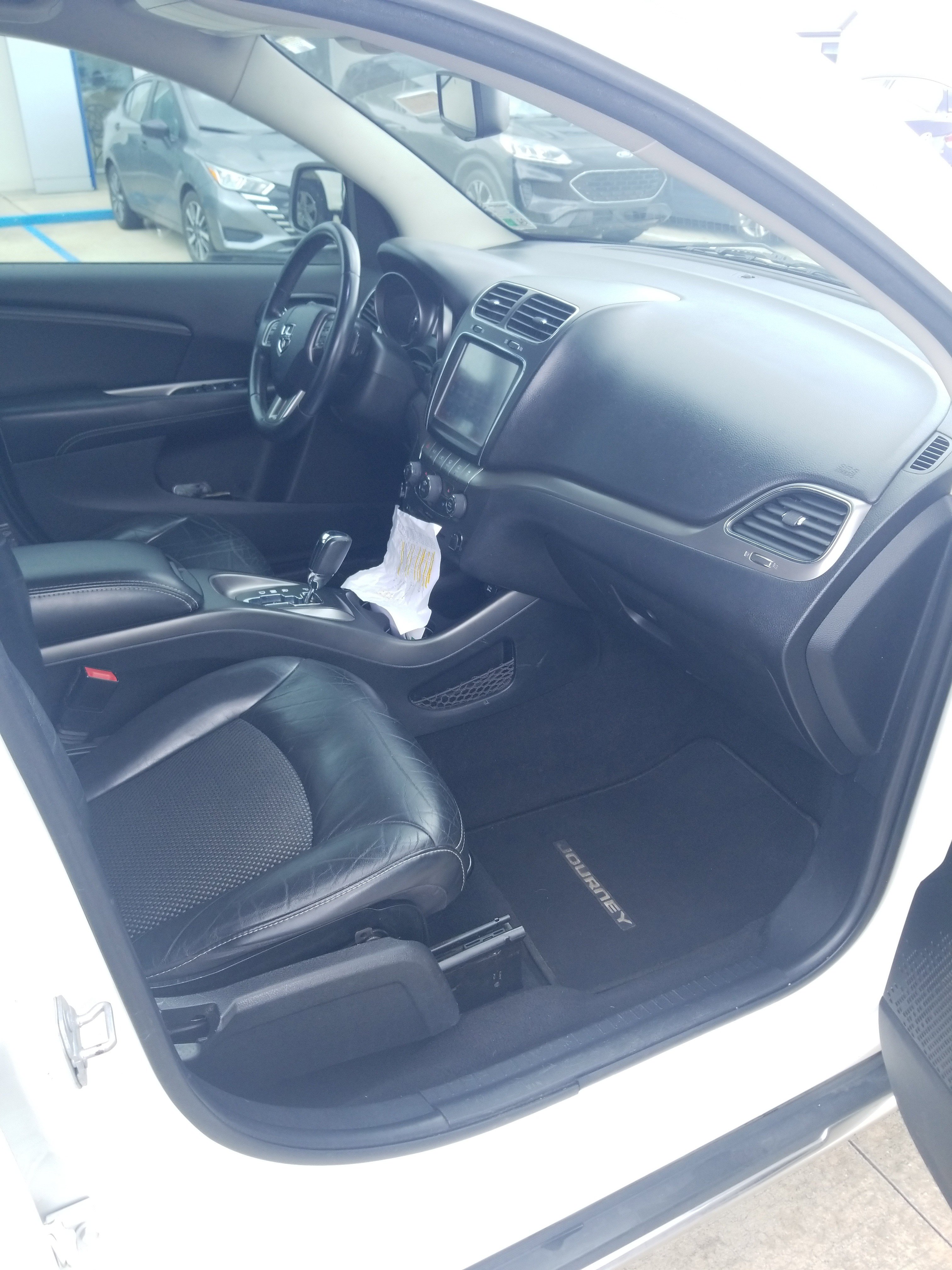 Used 2015 Dodge Journey Crossroad w/ Flexible Seating Group FWD image 10