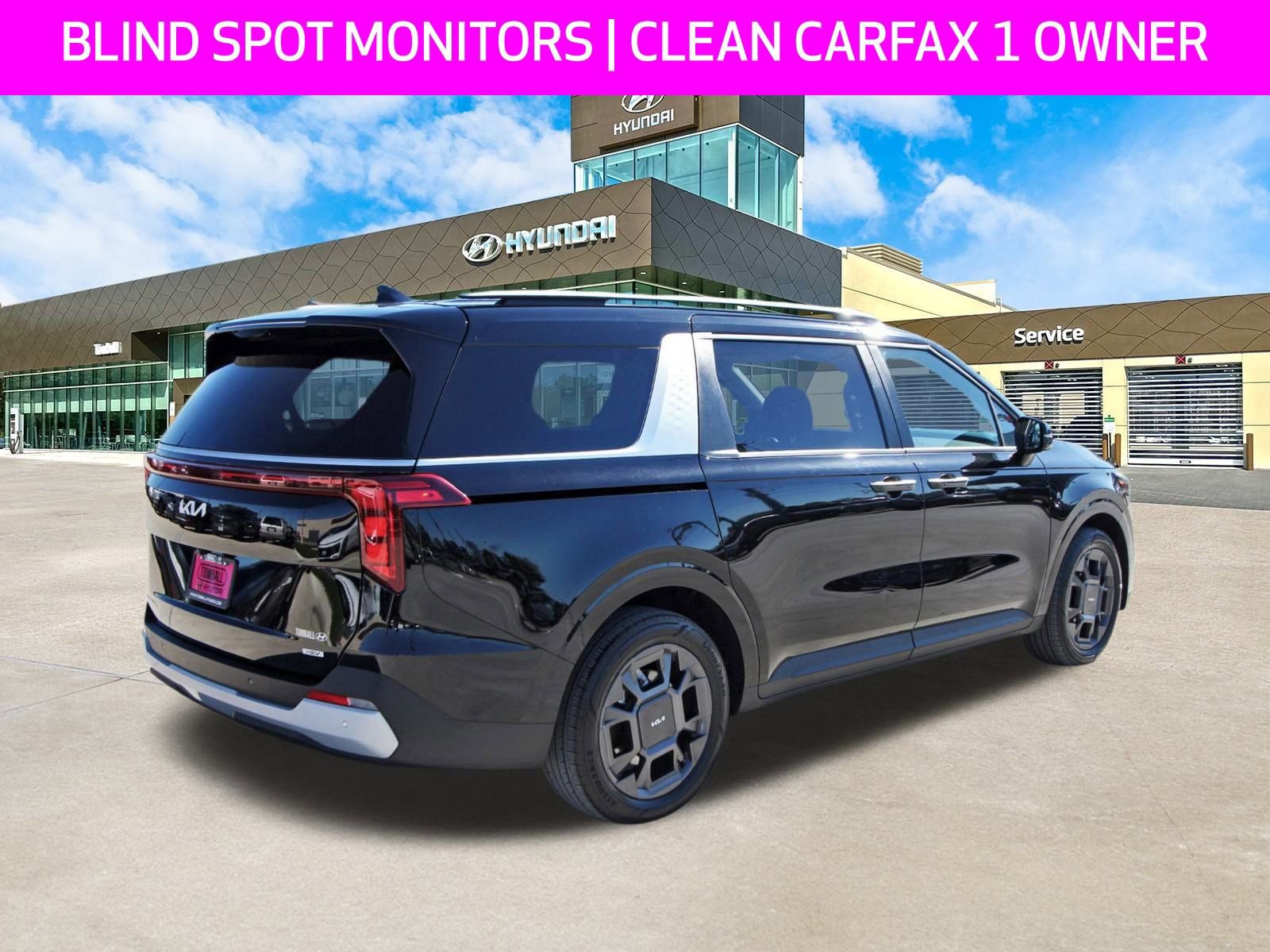Used 2025 Kia Carnival EX image 5