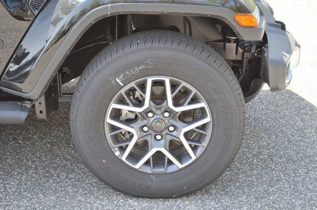 New 2025 Jeep Wrangler Sahara image 10