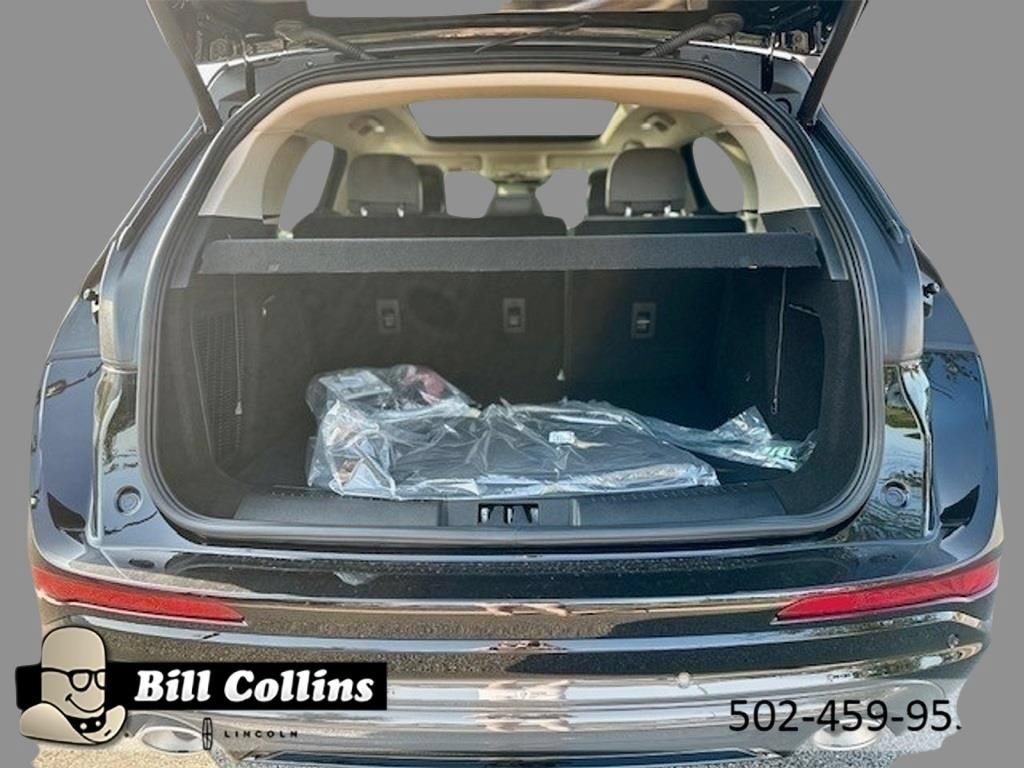 New 2024 Lincoln Corsair Grand Touring w/ Equipment Group 302A AWD/4WD image 7