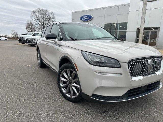 Used 2021 Lincoln Corsair AWD w/ Premium Package image 4