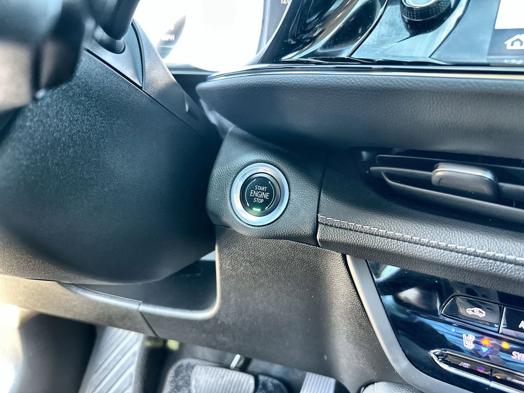 Certified 2023 Buick Envision Avenir FWD image 9