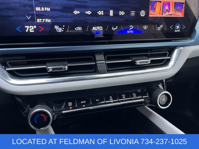 Certified 2025 Chevrolet Equinox EV LT image 17