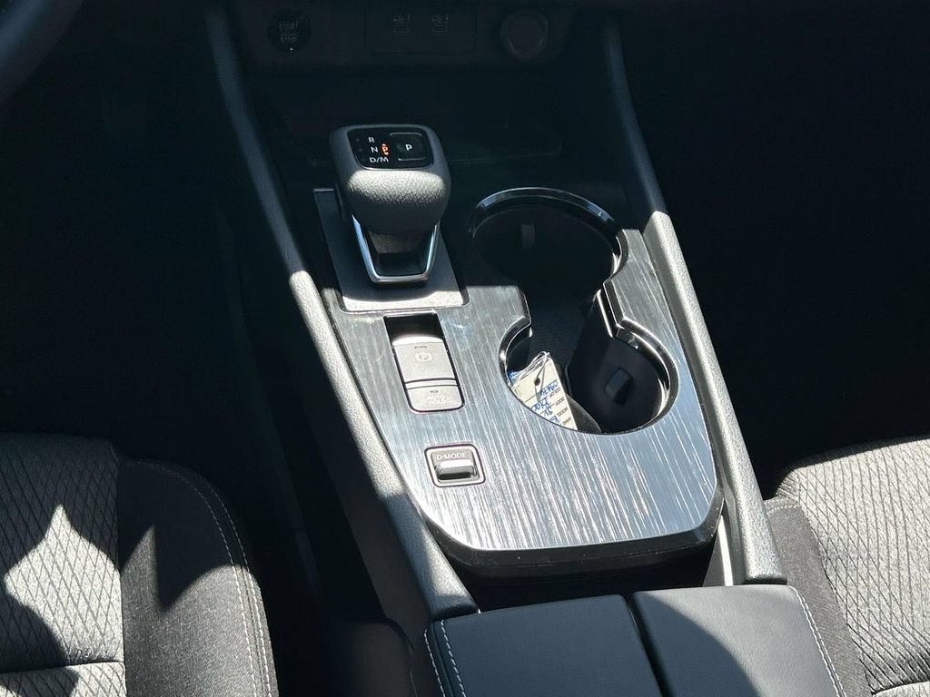 New 2026 Nissan Rogue SV FWD image 25