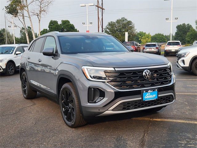 New 2026 Volkswagen Atlas Cross Sport SE image 1