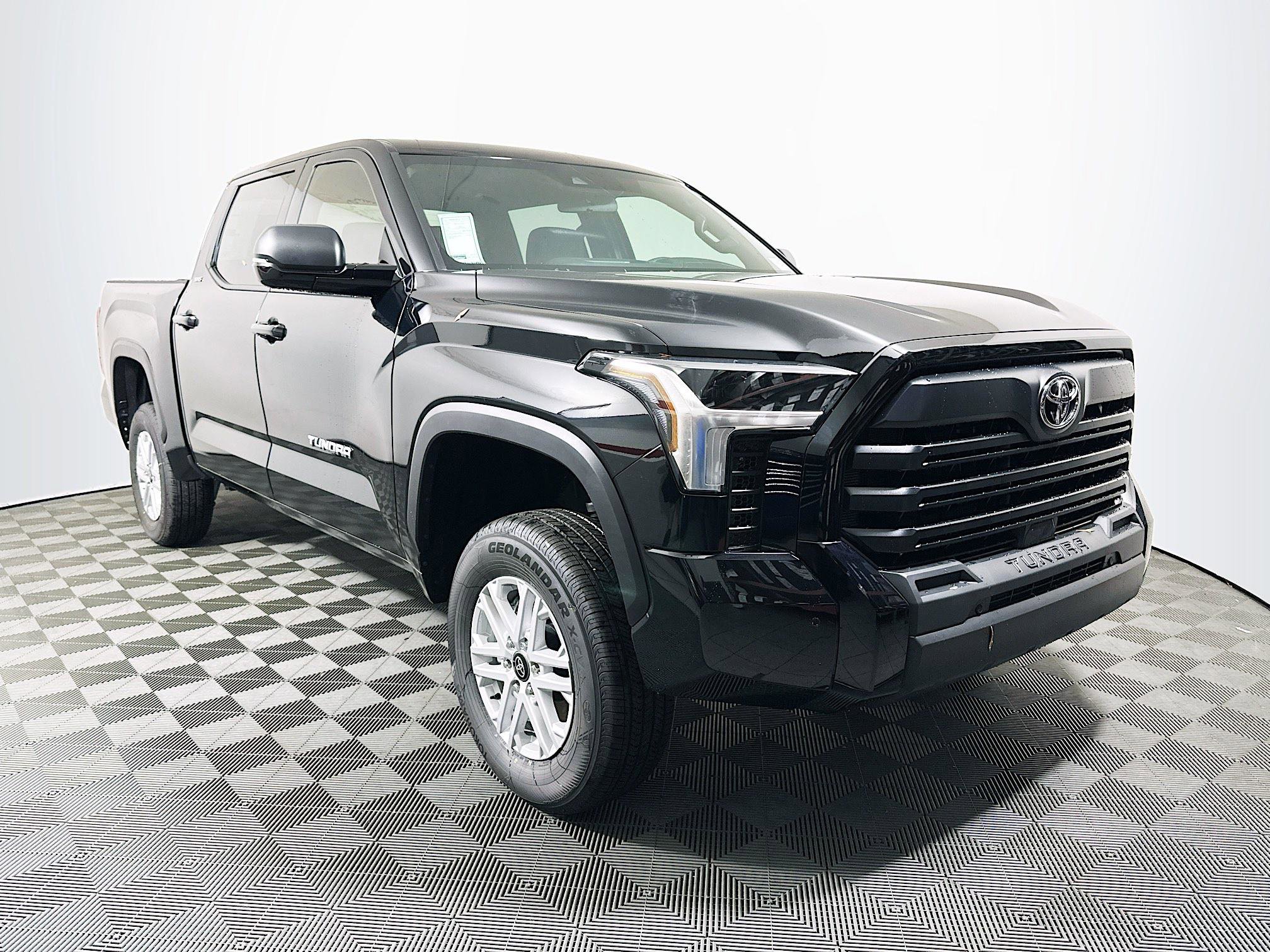 New 2026 Toyota Tundra SR5