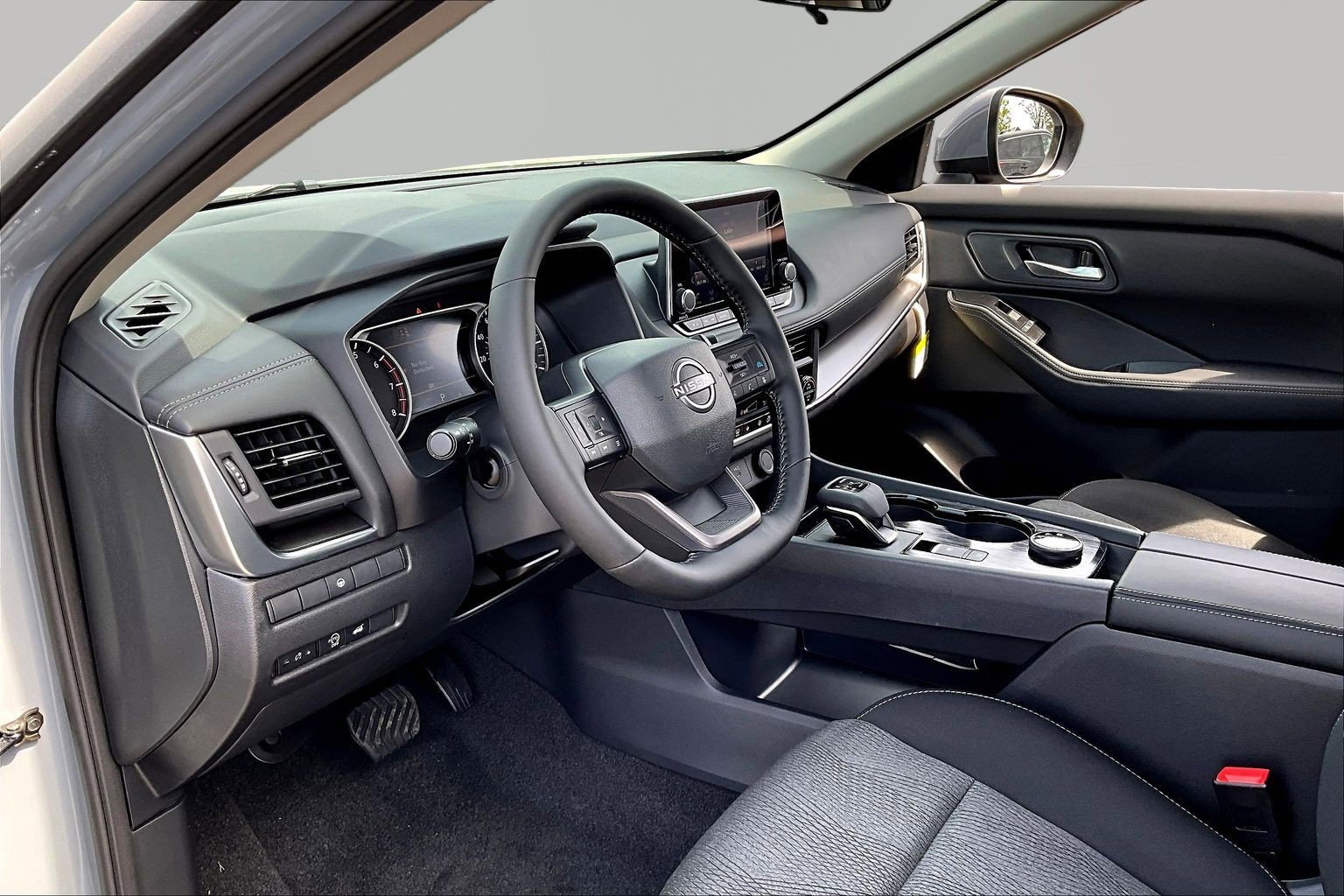 New 2026 Nissan Rogue SV AWD/4WD image 15