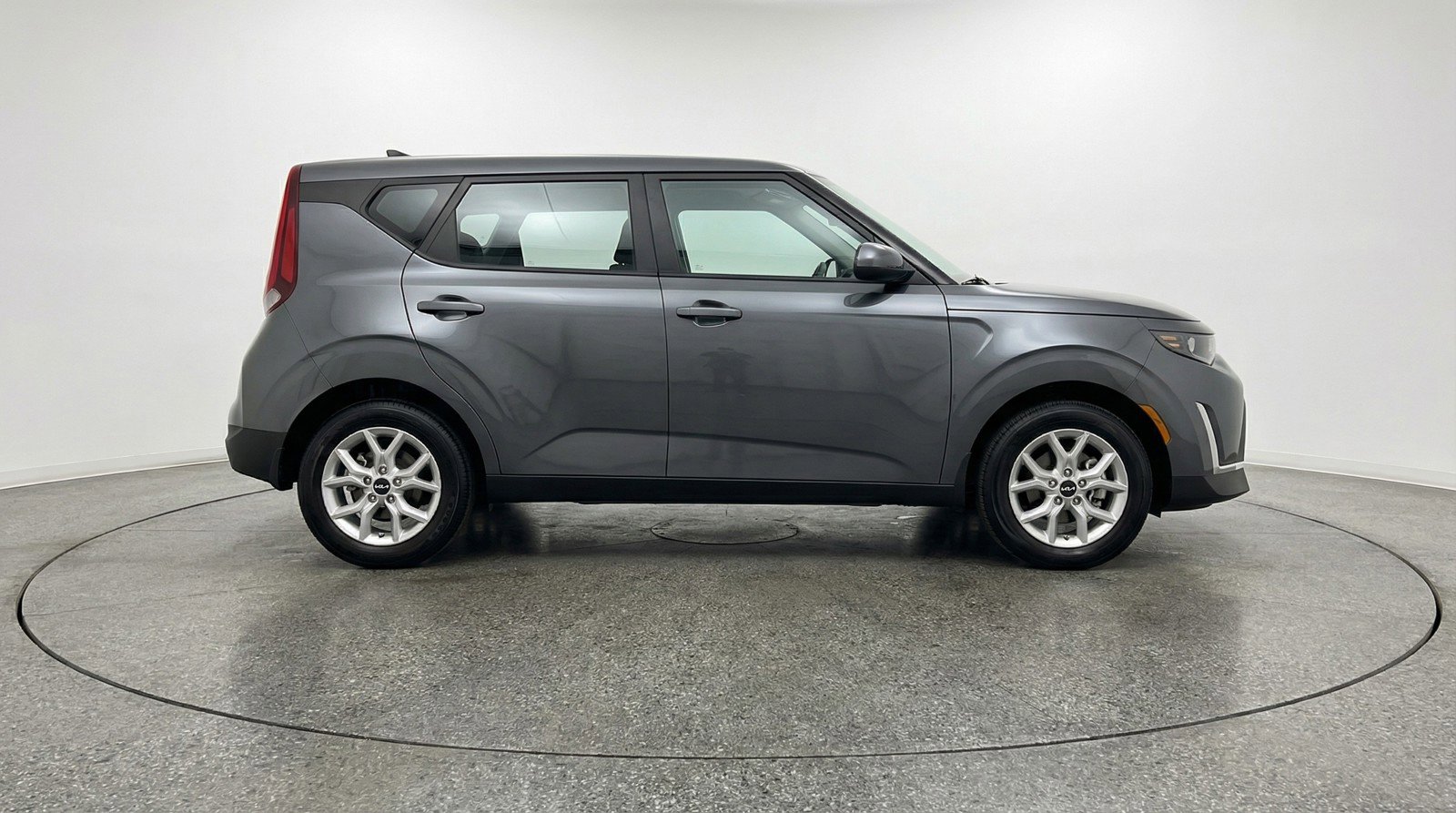 Used 2025 Kia Soul LX w/ LX Technology Package image 11