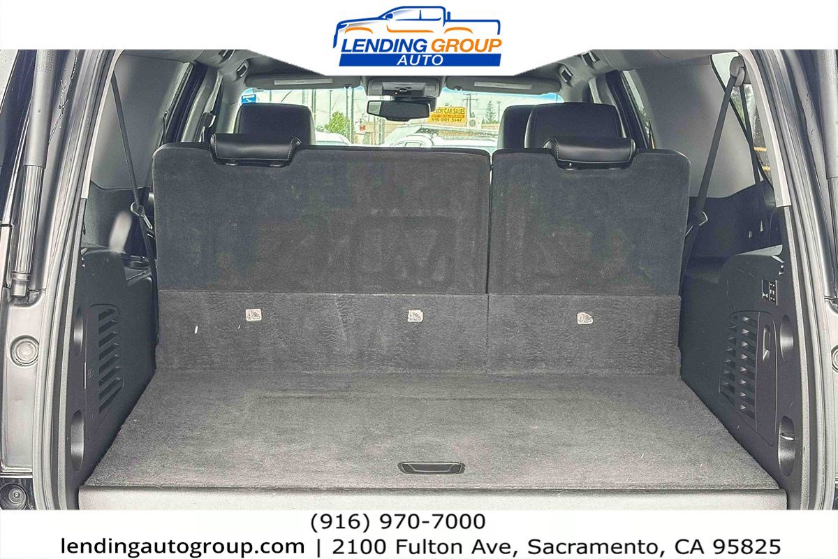 Used 2018 Chevrolet Suburban Premier image 25