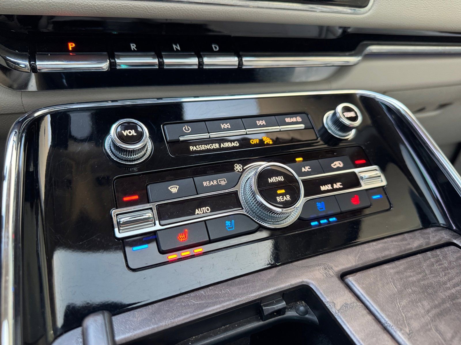 Used 2021 Lincoln Navigator L Reserve w/ Luxury Package image 28