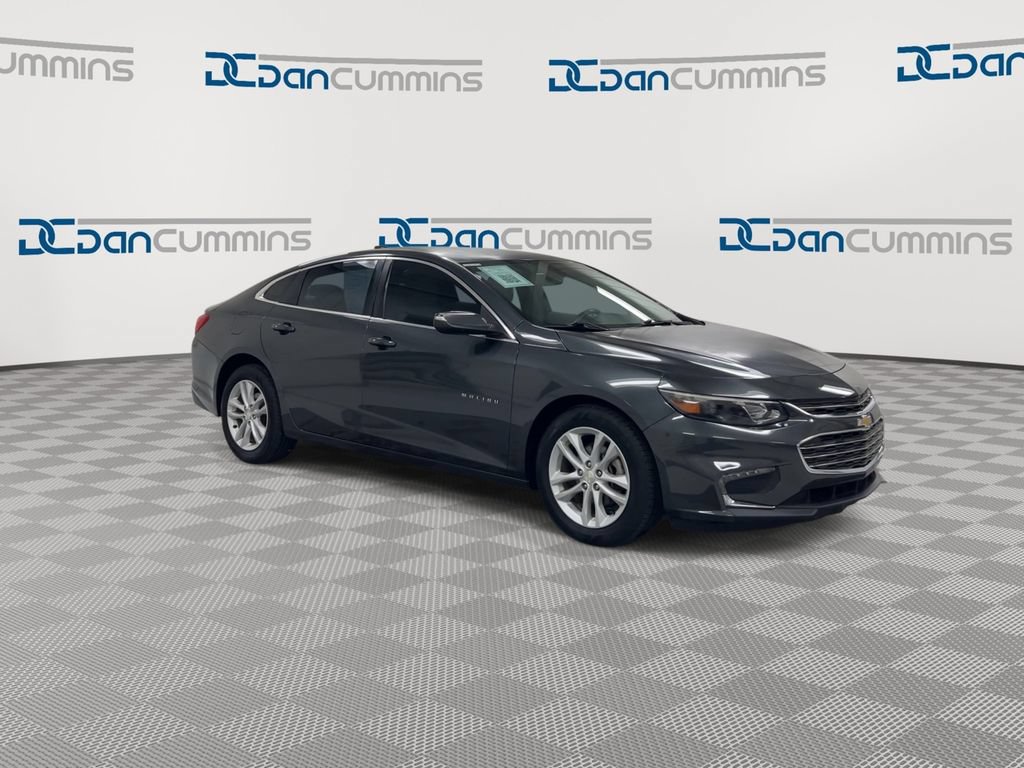 Used 2016 Chevrolet Malibu LT FWD image 2
