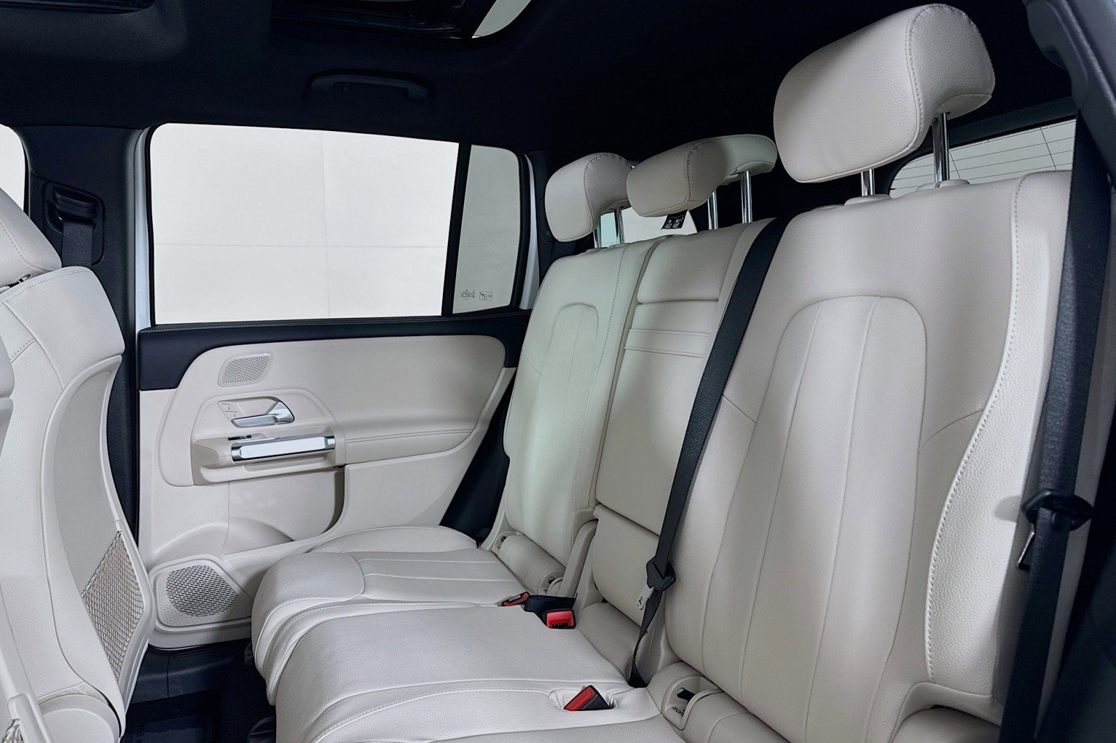 New 2026 Mercedes-Benz GLB 250 image 7