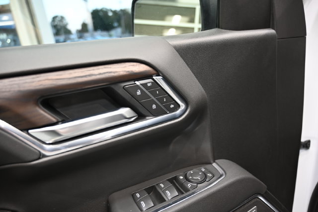 New 2026 GMC Sierra 1500 SLT AWD/4WD image 30