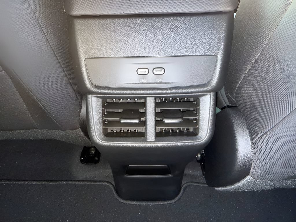 New 2027 Chevrolet Equinox LT FWD image 27