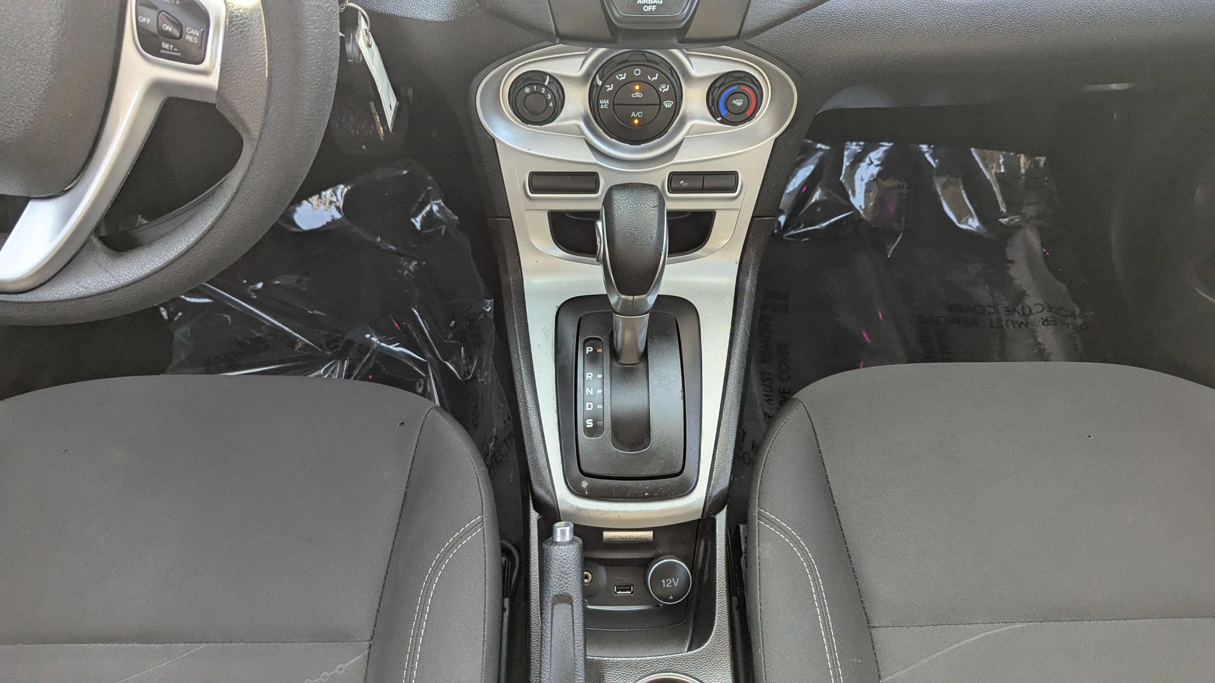 Used 2017 Ford Fiesta SE FWD image 21