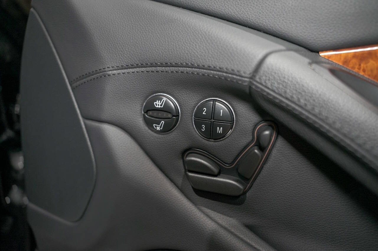 Used 2007 Mercedes-Benz SL 550 image 39