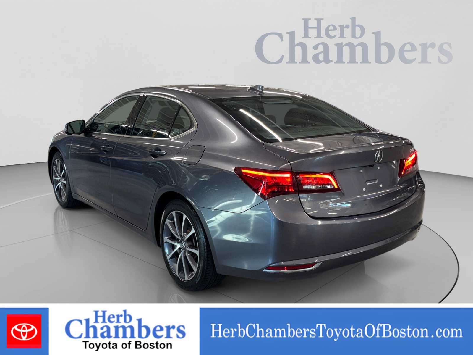 Used 2017 Acura TLX w/ Technology Package AWD/4WD image 3