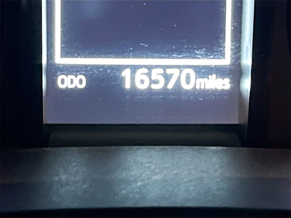 Used 2022 Toyota 4Runner SR5 Premium w/ Moonroof Package image 12