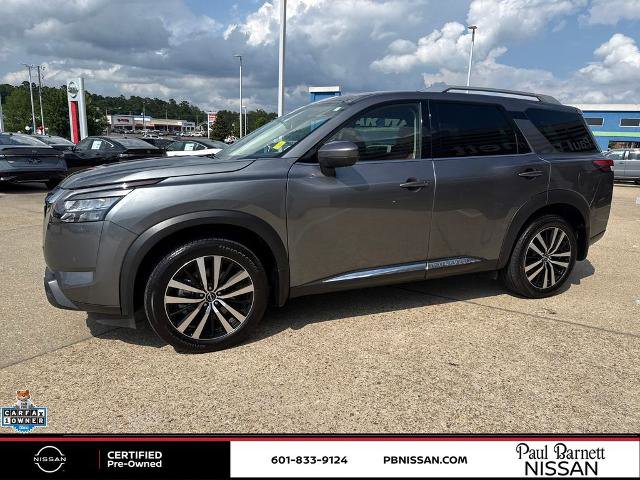 Certified 2025 Nissan Pathfinder Platinum w/ Cargo Package FWD image 16