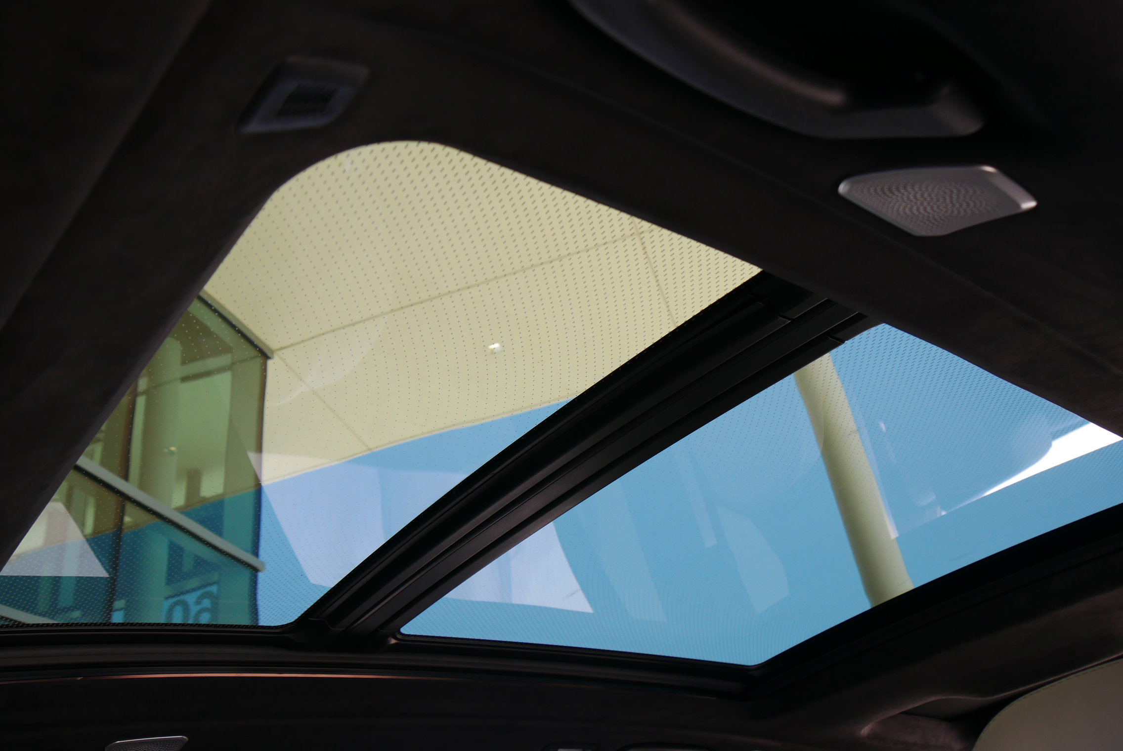 New 2026 BMW X7 M60i image 27