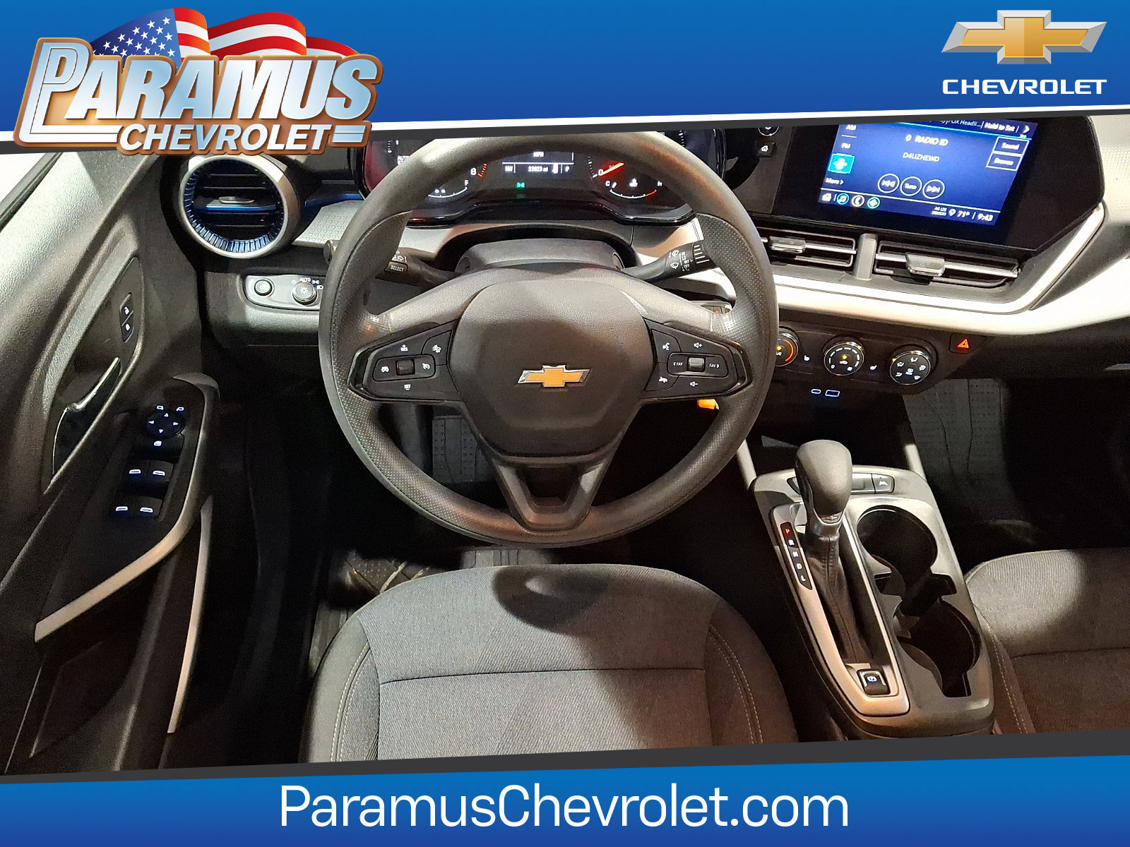 Used 2024 Chevrolet Trax LS w/ LS Convenience Package FWD image 10