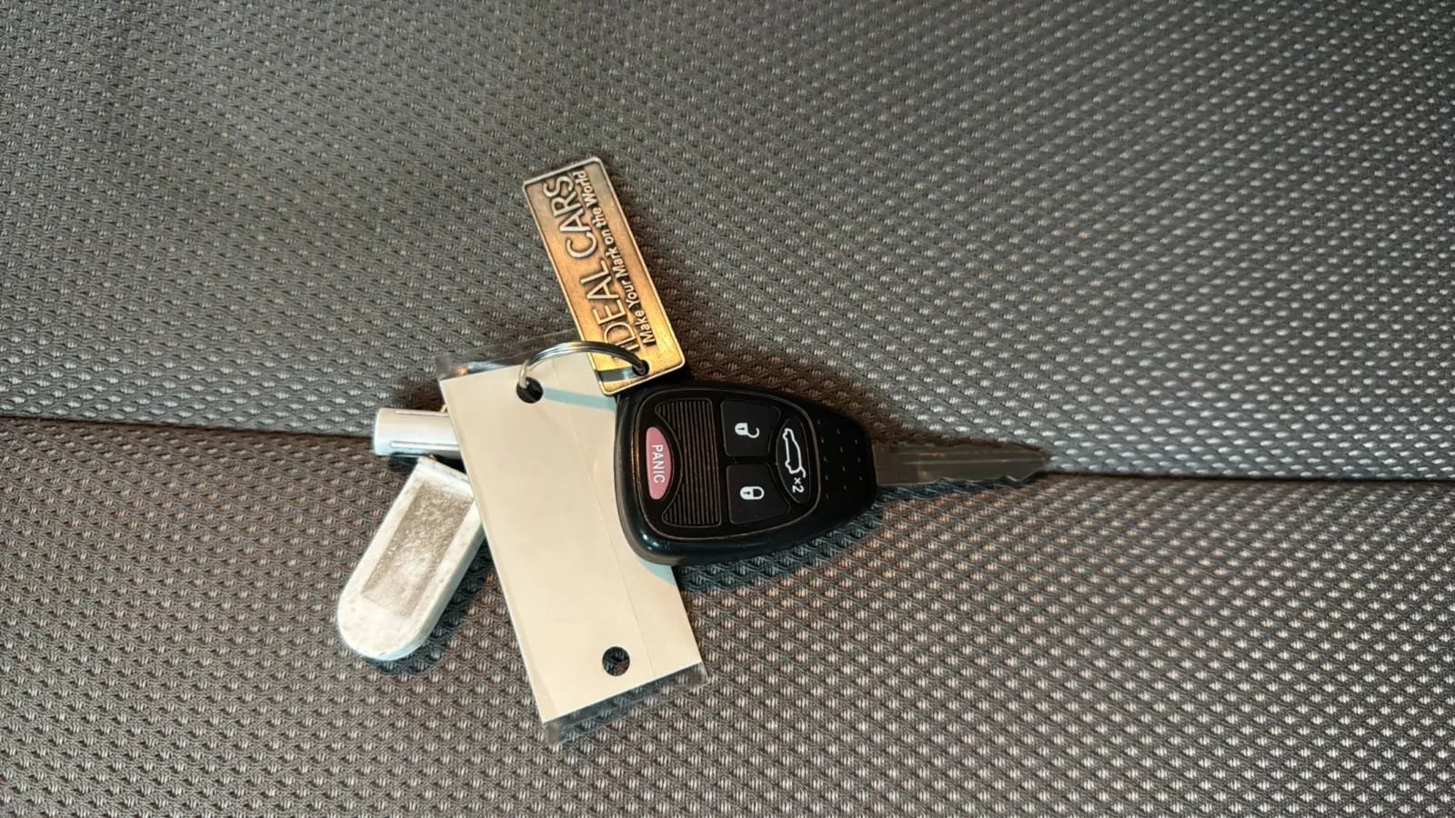 Used 2005 Chrysler Pacifica 2WD image 24