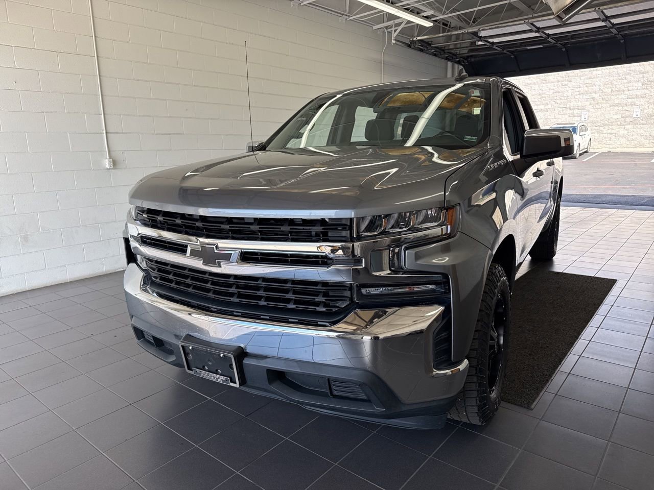 Used 2019 Chevrolet Silverado 1500 LT w/ All-Star Edition image 3