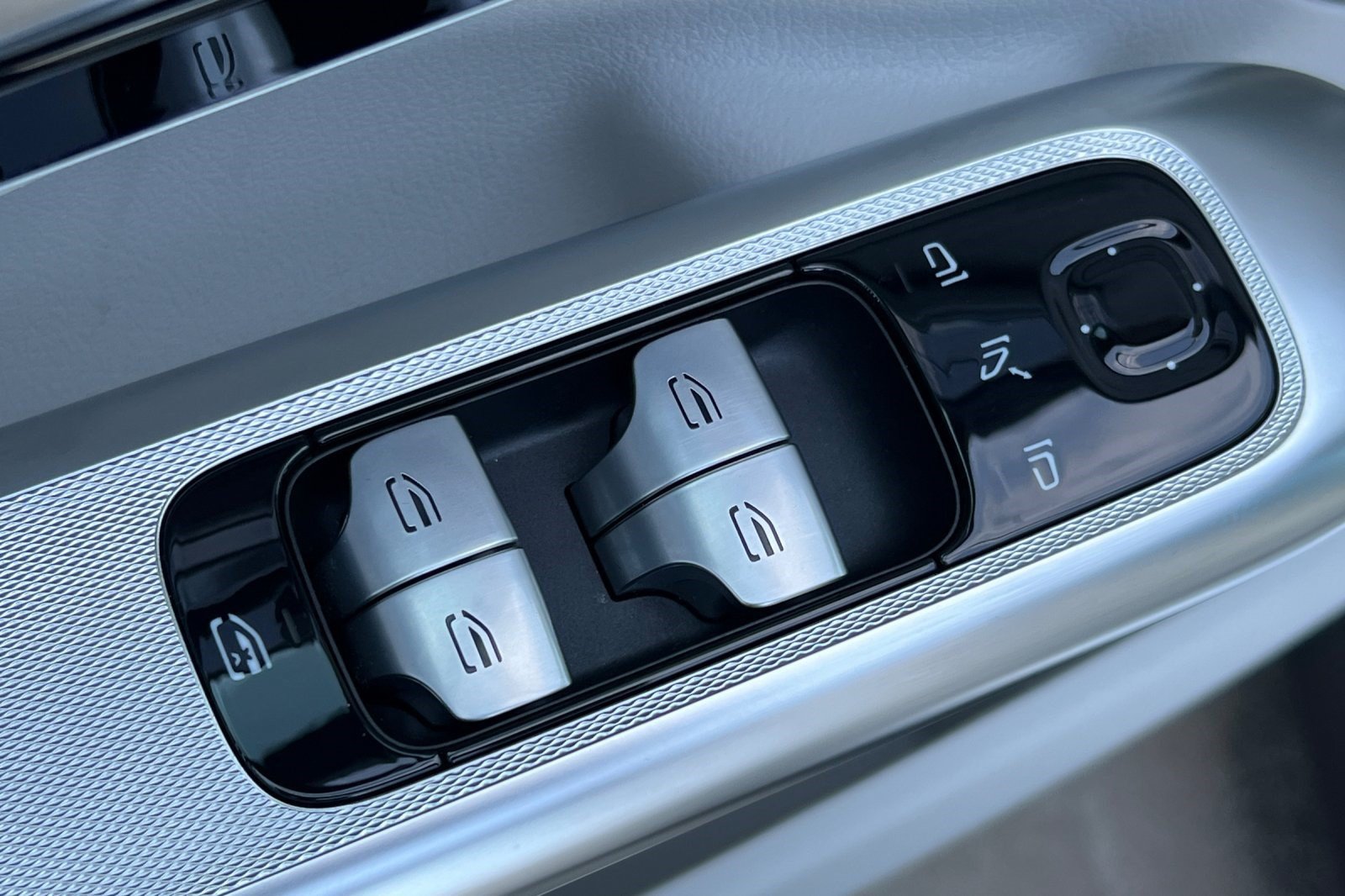 Certified 2023 Mercedes-Benz EQE 350+ 4MATIC SUV image 13
