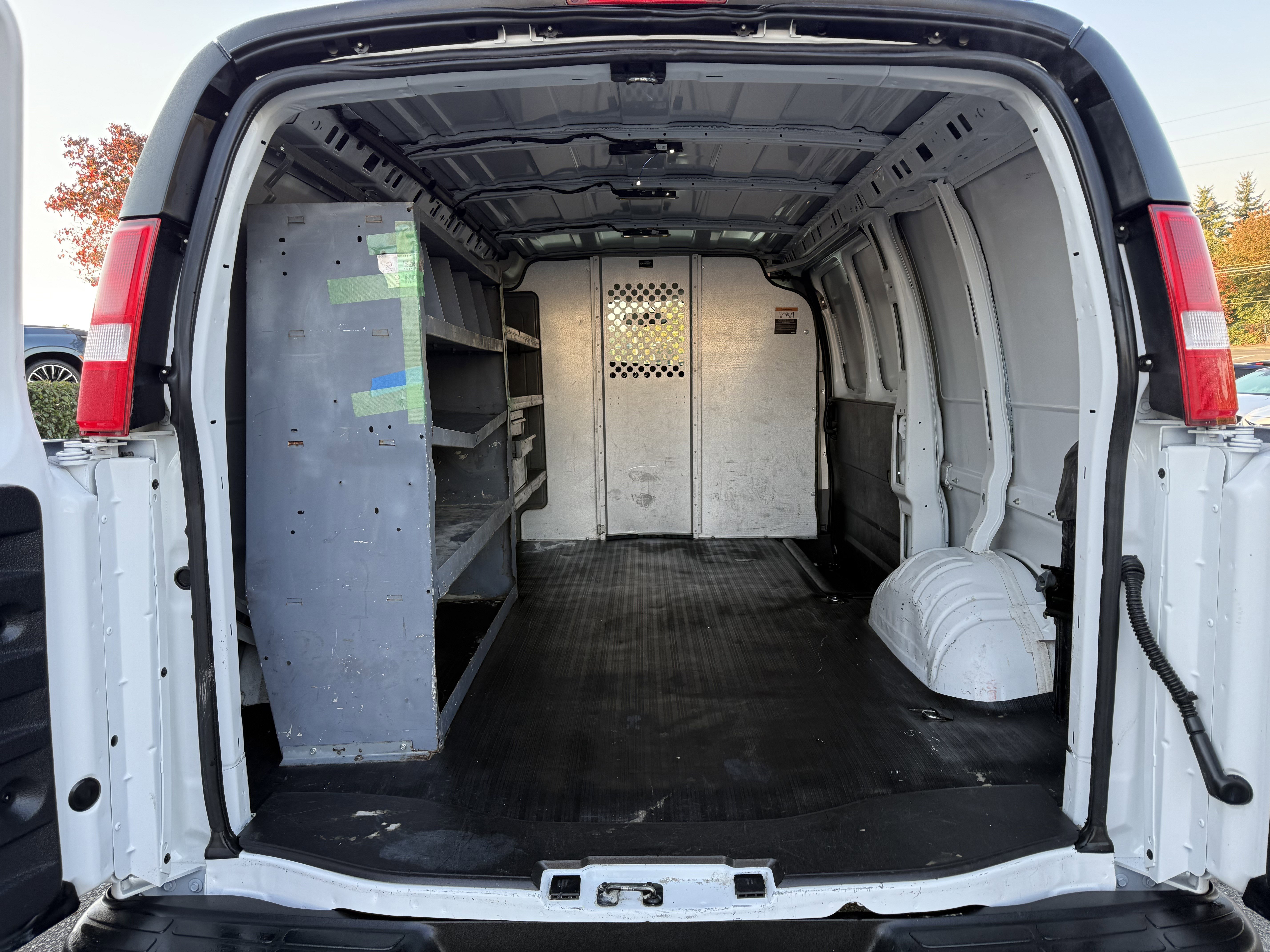 Used 2021 Chevrolet Express 2500 w/ Driver Convenience Package image 7