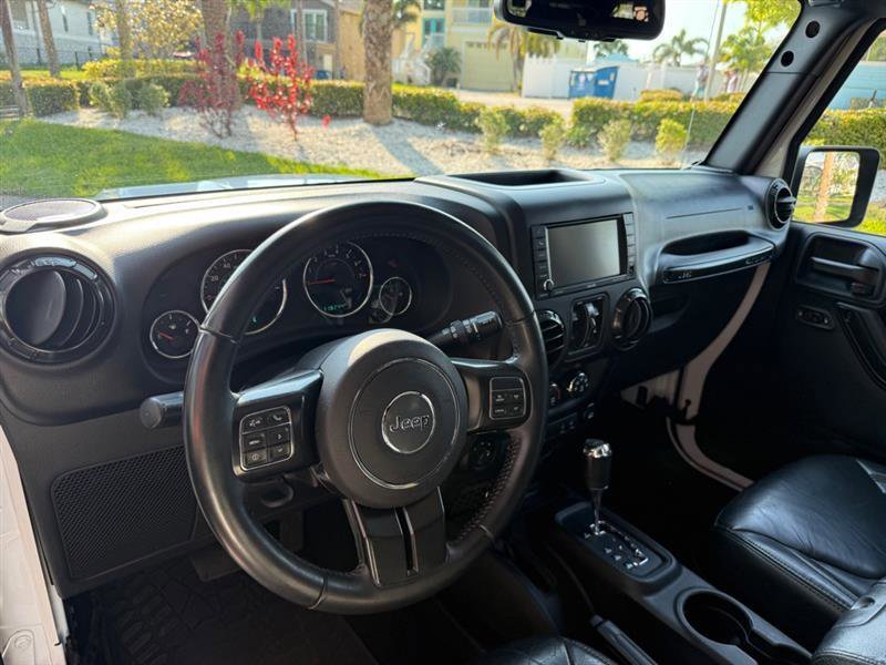 Used 2017 Jeep Wrangler Unlimited Sahara AWD/4WD image 10