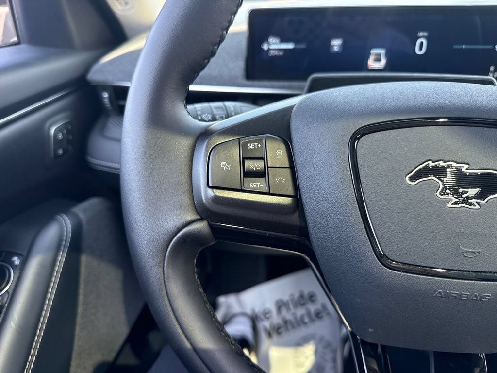 Used 2025 Ford Mustang Mach-E Premium AWD/4WD image 41