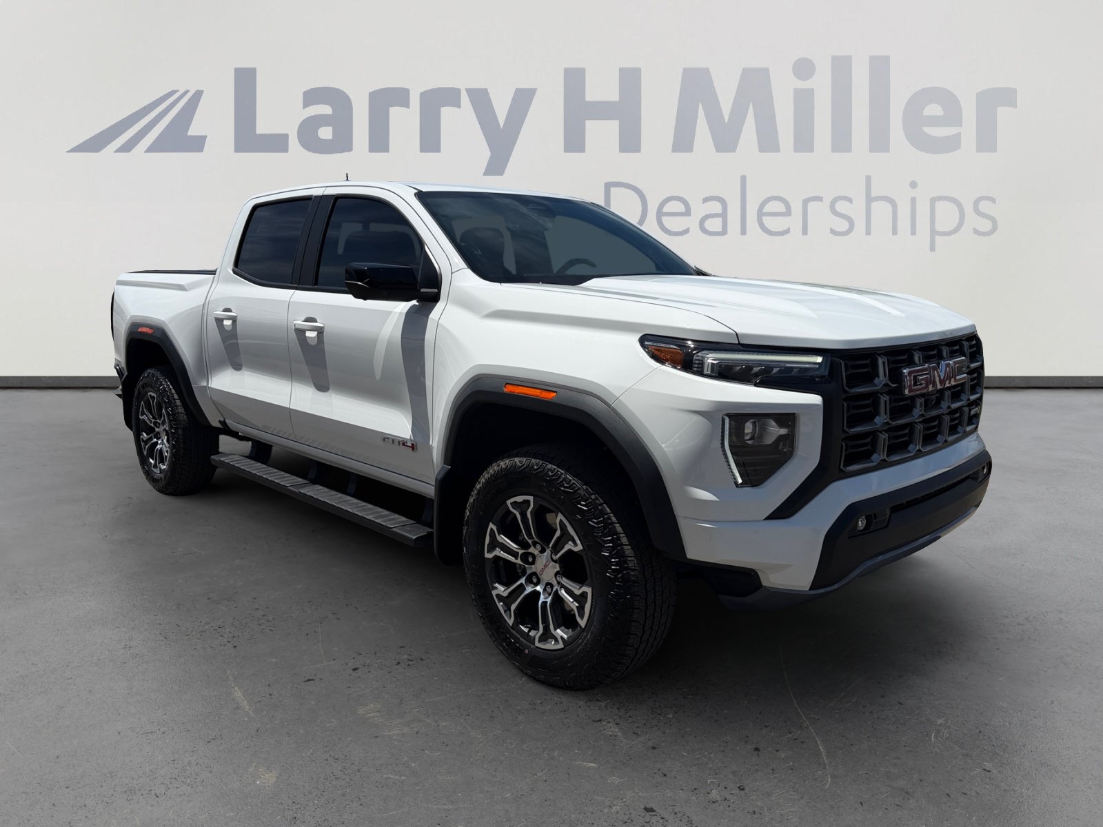 Used 2024 GMC Canyon AT4 w/ Technology Package AWD/4WD image 7