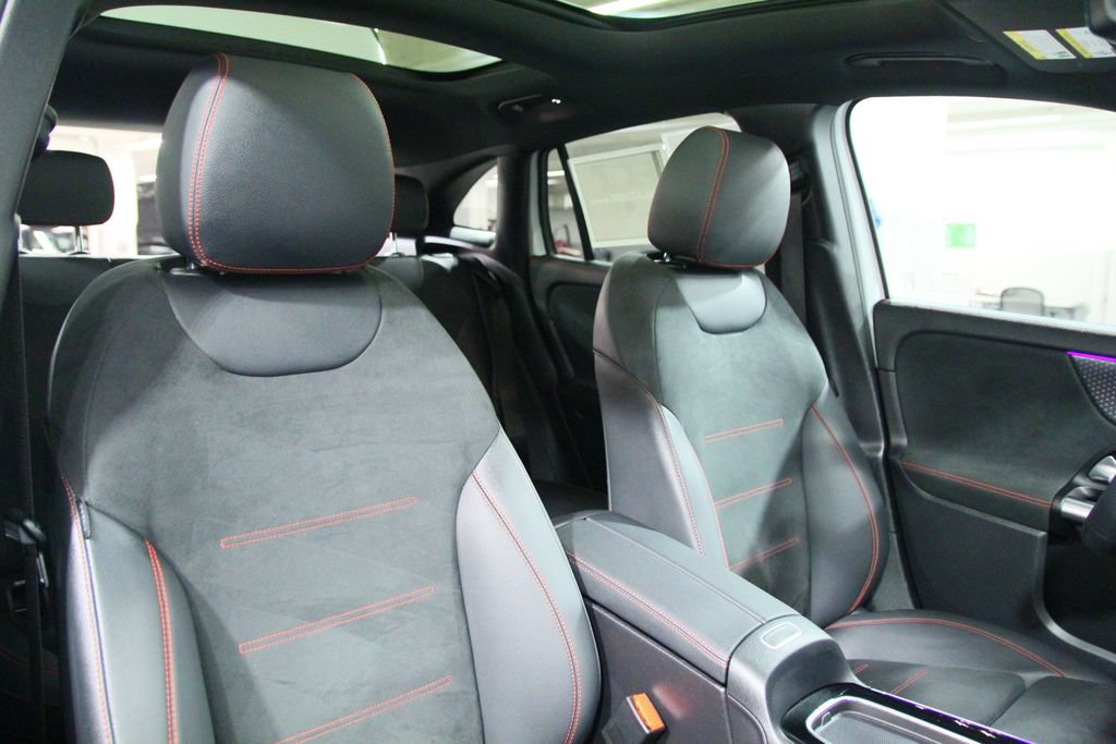 Certified 2024 Mercedes-Benz GLA 250 4MATIC image 24