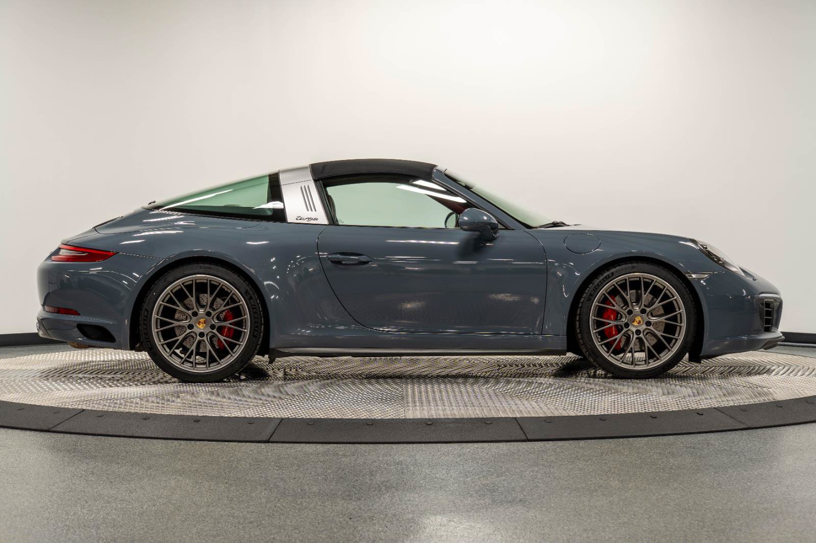 Used 2017 Porsche 911 Targa 4S AWD/4WD image 20
