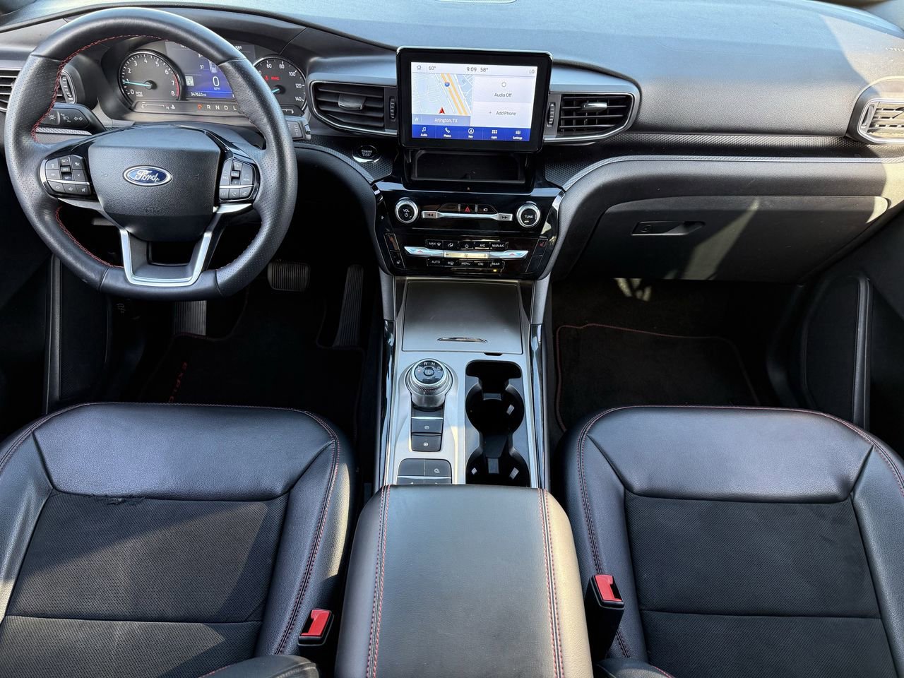 Used 2023 Ford Explorer ST-Line w/ Class IV Trailer Tow Package image 10