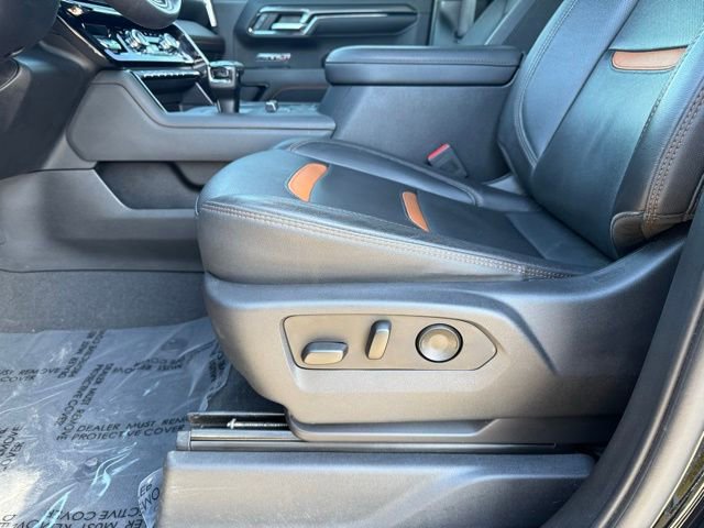 Certified 2023 GMC Sierra 1500 AT4 w/ Technology Package AWD/4WD image 5