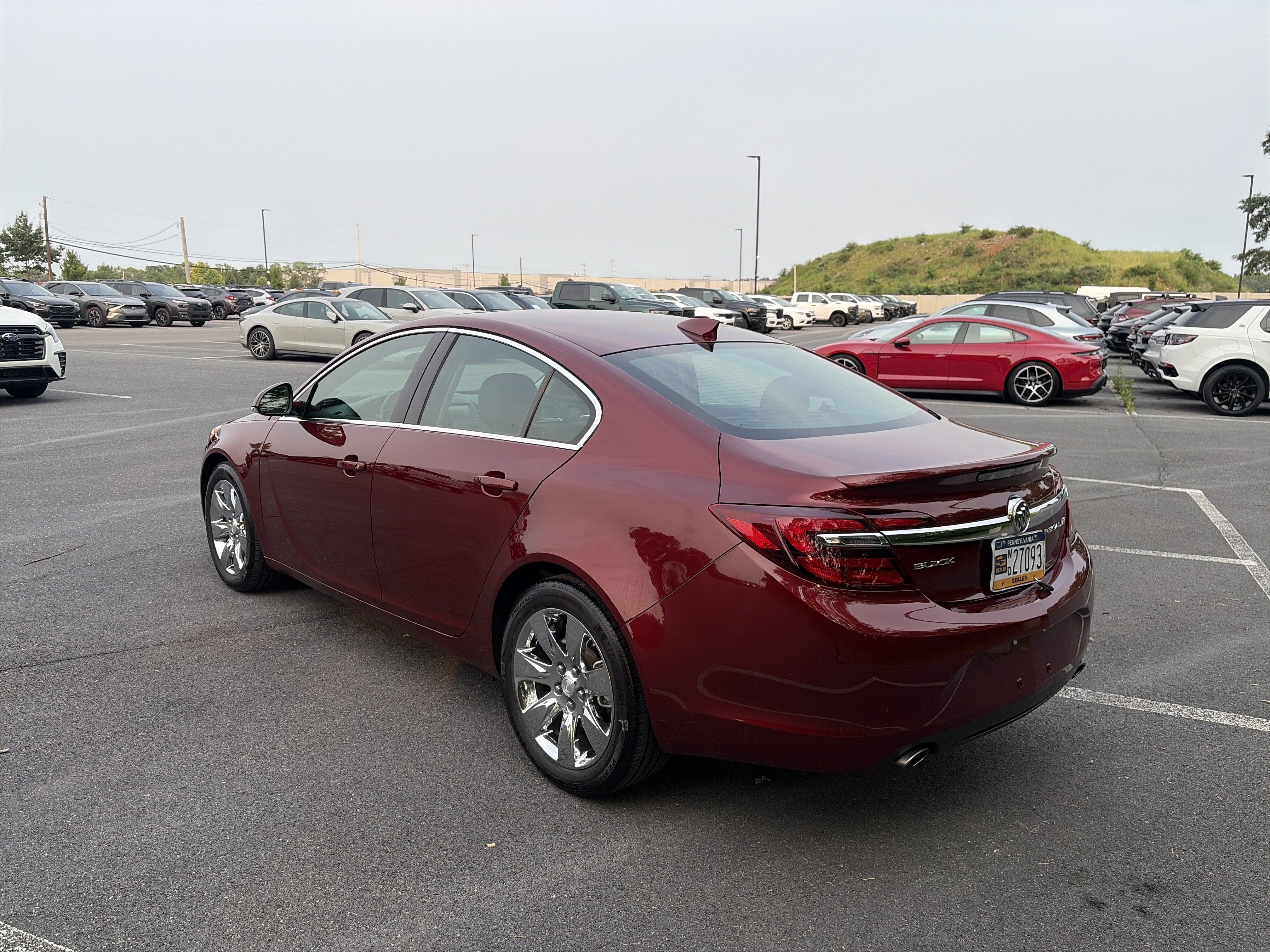 Used 2017 Buick Regal Sport Touring FWD image 7