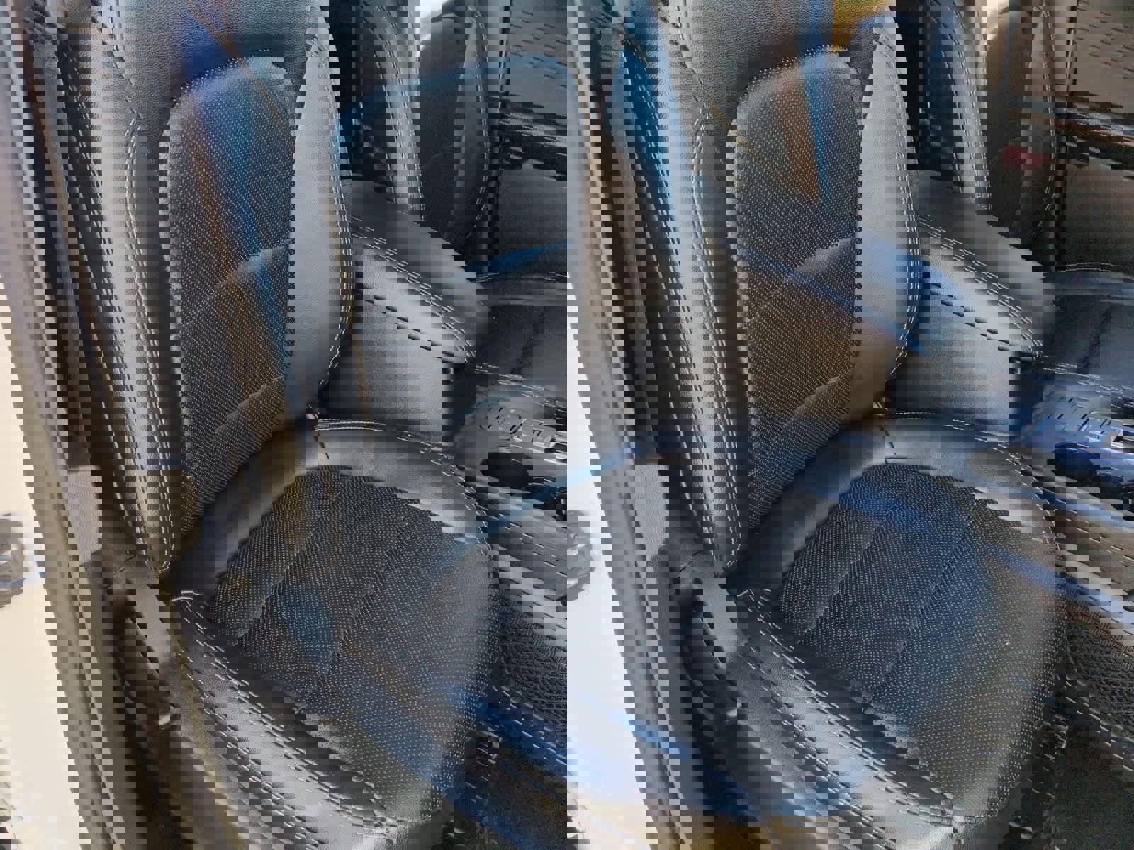 Certified 2022 Ford Escape SEL image 22