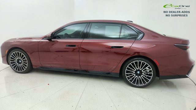 Used 2025 BMW 740i xDrive AWD/4WD image 11