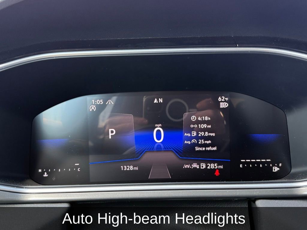 Used 2025 Volkswagen Taos SE image 8