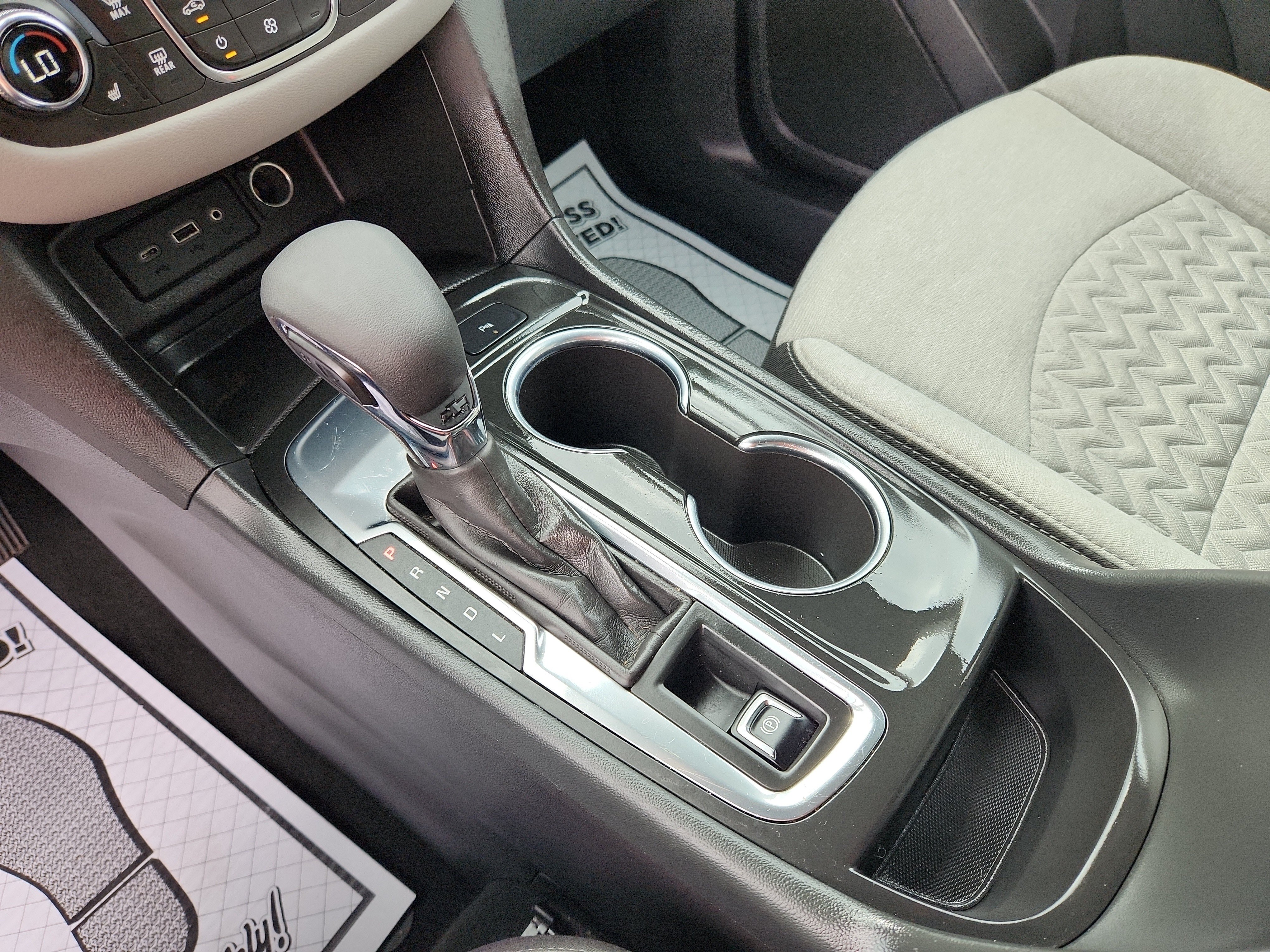 Used 2024 Chevrolet Equinox LT FWD image 36