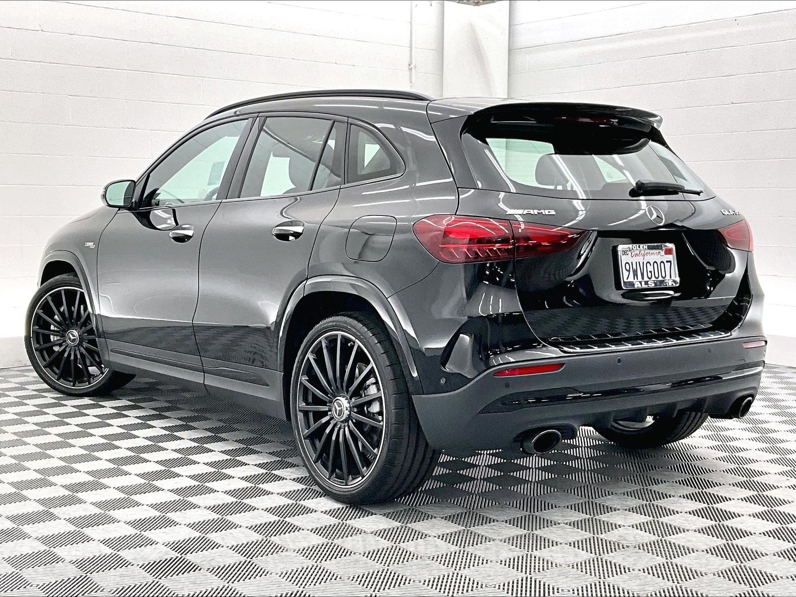Used 2026 Mercedes-Benz GLA 35 AMG 4MATIC image 10