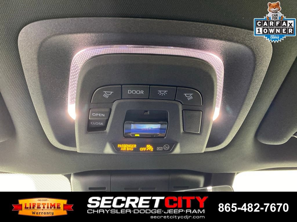 Used 2025 Toyota Crown Signia w/ Advanced Technology Package AWD/4WD image 18