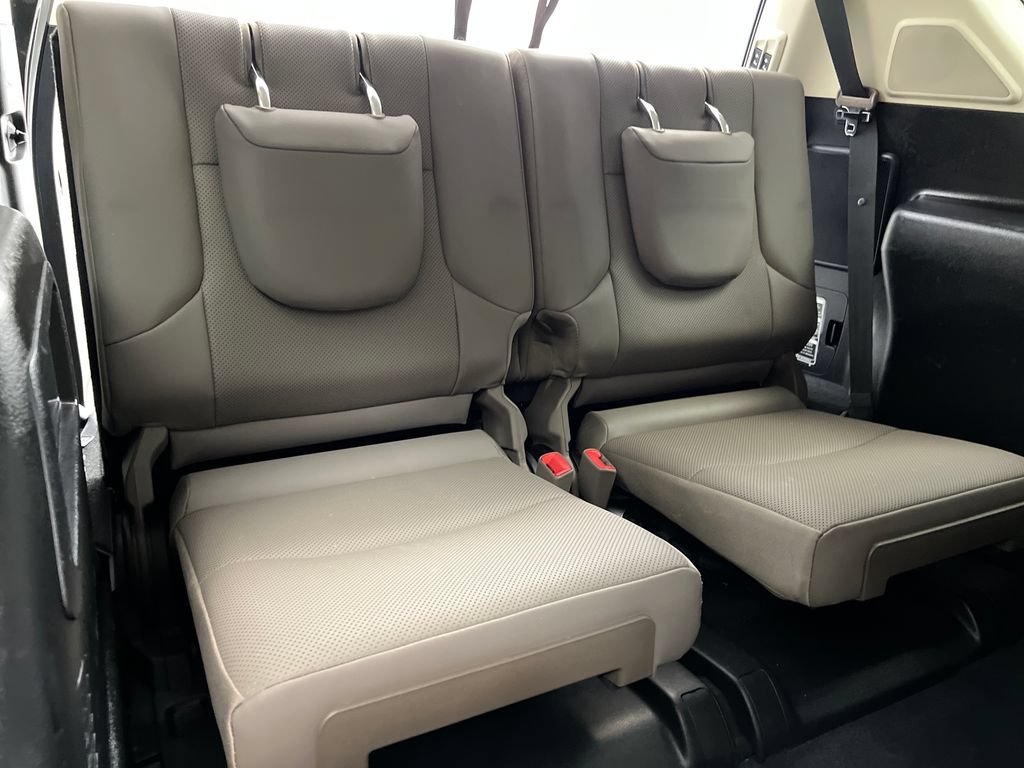 Used 2022 Lexus GX 460 Premium w/ Accessory Package AWD/4WD image 36