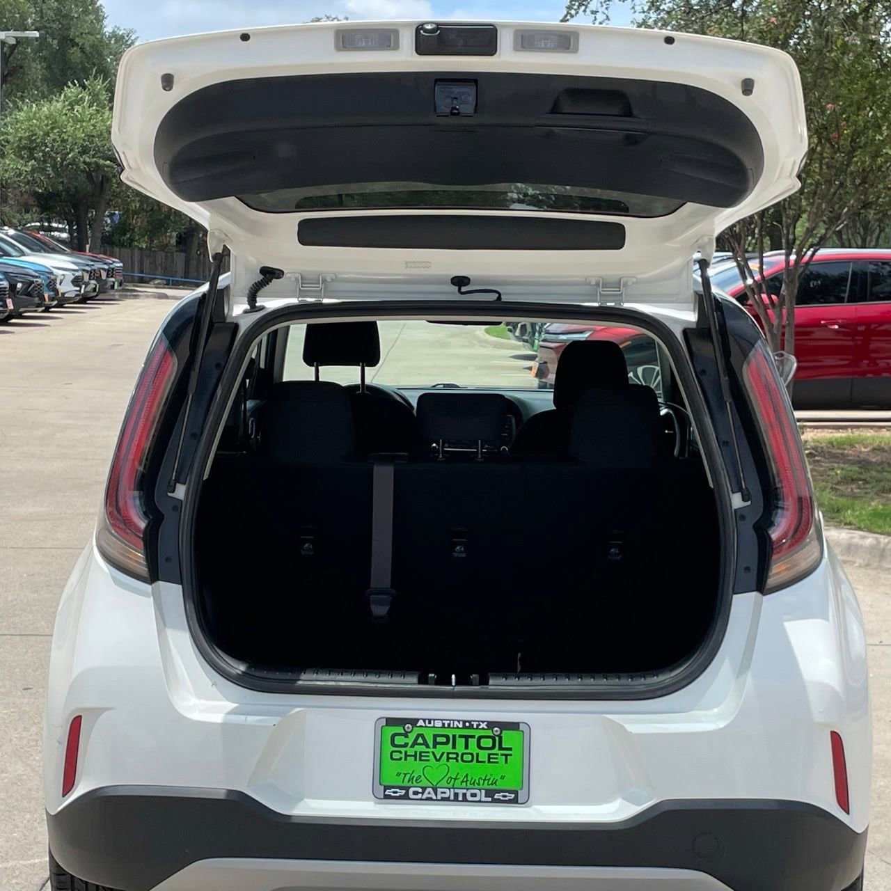 Used 2024 Kia Soul LX w/ Option Group 015 FWD image 23