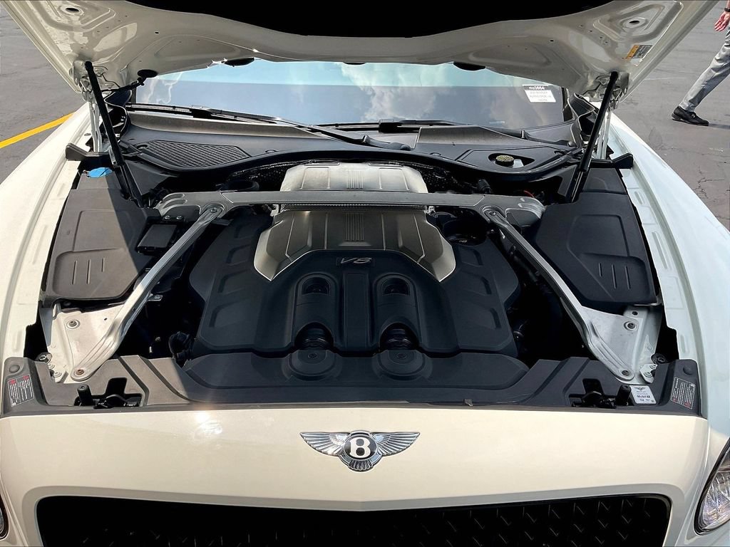 Used 2021 Bentley Flying Spur V8 AWD/4WD image 28