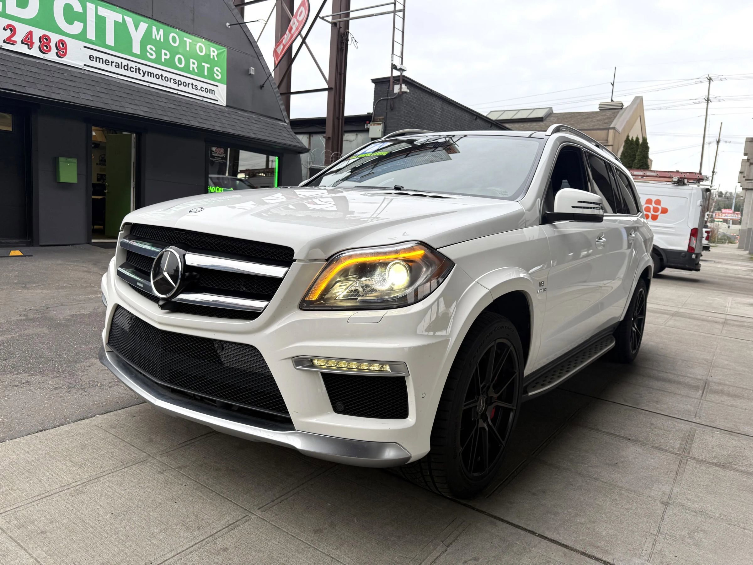 Used 2016 Mercedes-Benz GL 63 AMG 4MATIC image 1